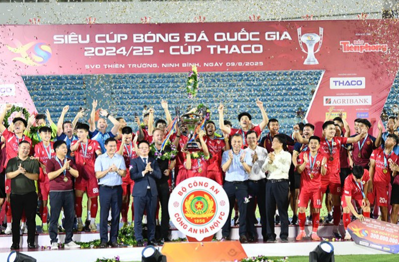 Làn sóng Việt kiều và ngoại binh triệu đô thổi lửa V.League 2025-2026